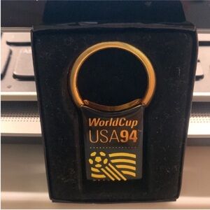 Vintage 1994 World Cup Soccer USA Collectible Gold Metal Black Key Chain